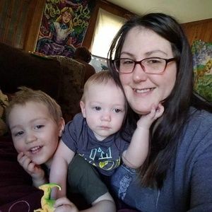 Meet your Posher, Holly